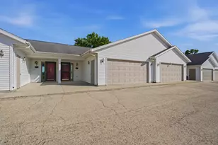 W10695 Blackhawk Trail, Fox Lake, WI 53933 - Photo 12