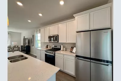 621 Boulder Lane, Stoughton, WI 53589 - Photo 8