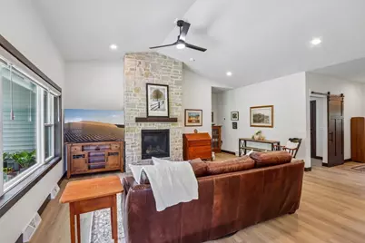 N842 Golf Road #4, Prairie Du Sac, WI 53578 - Photo 6