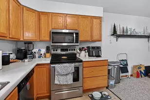808B N Clover Ln, Cottage Grove, WI 53527 - Photo 14