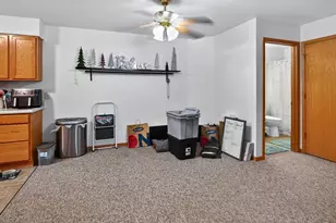 808B N Clover Ln, Cottage Grove, WI 53527 - Photo 10