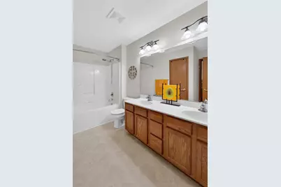 653 Autumn Wood Parkway, Deerfield, WI 53531 - Photo 20