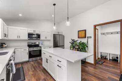 521 Roosevelt Street, Baraboo, WI 53913 - Photo 6