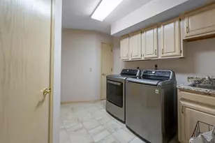 5800 Ivanhoe Cir, Fitchburg, WI 53711 - Photo 20