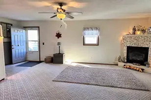 412 N Wacouta Ave, Prairie Du Chien, WI 53821 - Photo 16