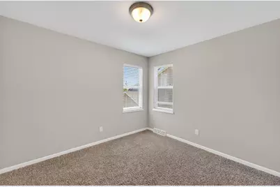 1105 Okeeffe Avenue, Sun Prairie, WI 53590 - Photo 16