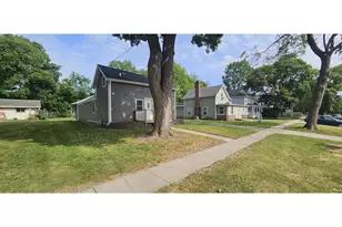 831 Harrison Ave, Beloit, WI 53511 - Photo 4