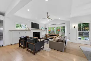 309 Kensington Dr, Madison, WI 53704 - Photo 4