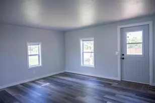 801 N Harvey St, Necedah, WI 54646 - Photo 12