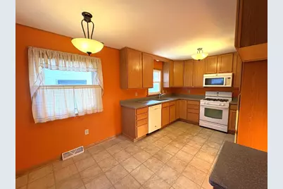 204 S Water Street, Albany, WI 53502 - Photo 8