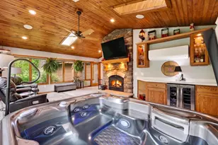 44 White Oaks Ln, Madison, WI 53711 - Photo 36
