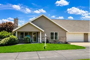 756 Brown School Rd, Janesville, WI 53536 - Photo 2