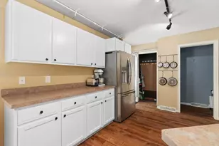 7041 Heather Glen Dr, Madison, WI 53719 - Photo 8