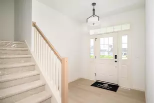 1702 Eagle Eye St, Verona, WI 53593 - Photo 2
