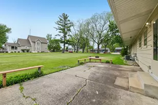 723 Bauer St, Wisconsin Dells, WI 53965 - Photo 36