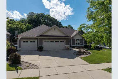19 Savannah Parkway, Deerfield, WI 53531 - Photo 1