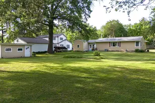 2530 White Oaks Dr, Beloit, WI 53511 - Photo 10