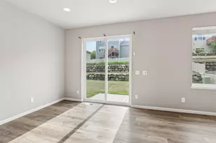 6062 Little Bluestem Dr, Mcfarland, WI 53558 - Photo 8