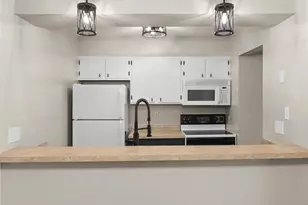 66 Ponwood Cir, Madison, WI 53717 - Photo 8
