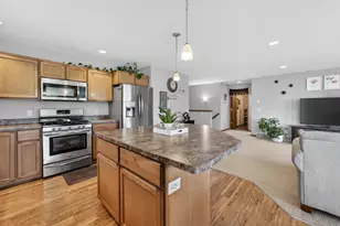 9 Rustling Birch Ct, Madison, WI 53593 - Photo 14