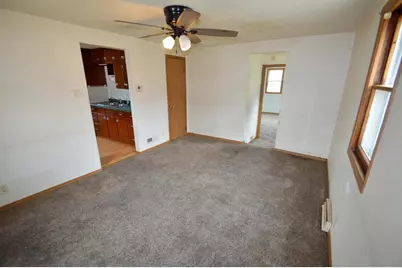 109 W Pine Street, Prairie Du Chien, WI 53821 - Photo 10