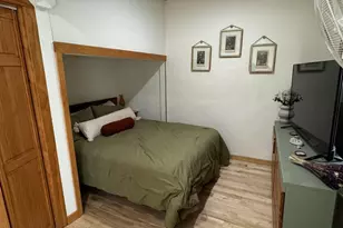 1761 N Marshall St, Milwaukee, WI 53202 - Photo 10