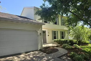 705 Poplar Way, Verona, WI 53593 - Photo 2
