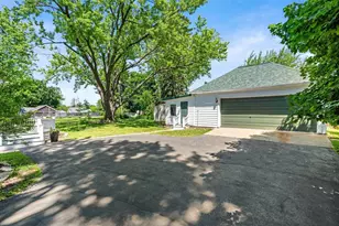 911 Watson St, Ripon, WI 54971 - Photo 32