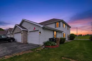 6617 Reston Heights Dr, Madison, WI 53718 - Photo 4