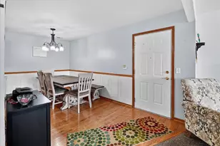 6617 Reston Heights Dr, Madison, WI 53718 - Photo 10