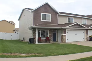 613 Alyssa St, Tomah, WI 54660 - Photo 2