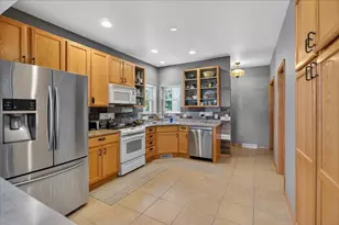 946 Stonehaven Dr, Sun Prairie, WI 53590 - Photo 12