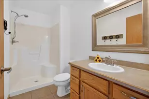 946 Stonehaven Dr, Sun Prairie, WI 53590 - Photo 34