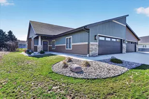3751 Newcastle Dr, Janesville, WI 53546 - Photo 2