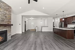 305 Timberline Ct, Nekoosa, WI 54457 - Photo 22