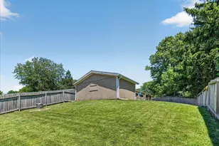 1029 Vandenburg St, Sun Prairie, WI 53590 - Photo 44