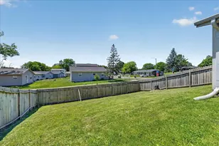 1029 Vandenburg St, Sun Prairie, WI 53590 - Photo 34