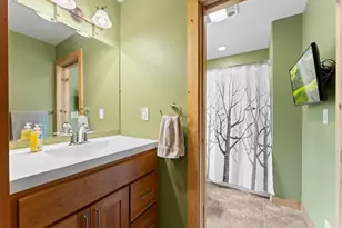 S5665 Devils Crown Dr, Baraboo, WI 53913 - Photo 24
