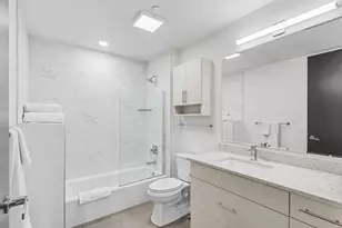 211 S Henry St, Madison, WI 53703 - Photo 44