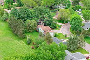 406 Amey Dr, Baraboo, WI 53913 - Photo 10
