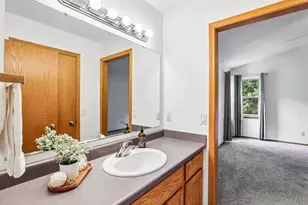 1001 Glacier Hill Dr, Madison, WI 53704 - Photo 22