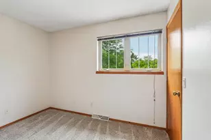 1001 Glacier Hill Dr, Madison, WI 53704 - Photo 28