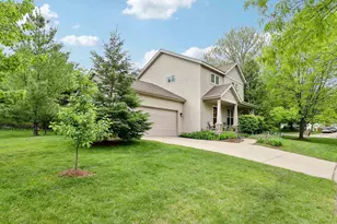 1001 Glacier Hill Dr, Madison, WI 53704 - Photo 4
