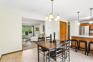 1001 Glacier Hill Dr, Madison, WI 53704 - Photo 8