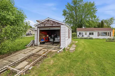N3053 E Little Green Road, Markesan, WI 53946 - Photo 12