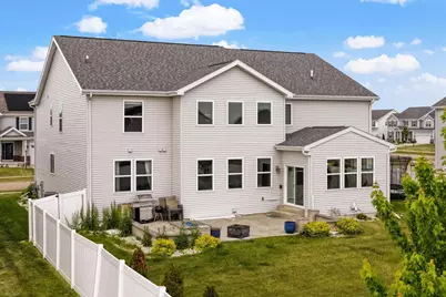 2521 Red Bud Lane, Sun Prairie, WI 53590 - Photo 6