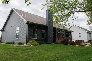 1013 E Superior Dr, Edgerton, WI 53534 - Photo 44