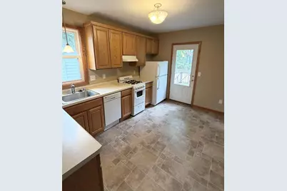 2925 Sachs Street, Madison, WI 53704 - Photo 8