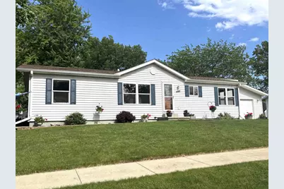 446 Arbor Drive, Juneau, WI 53039 - Photo 2