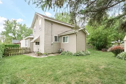 320 S Pearl Street, Janesville, WI 53548 - Photo 10
